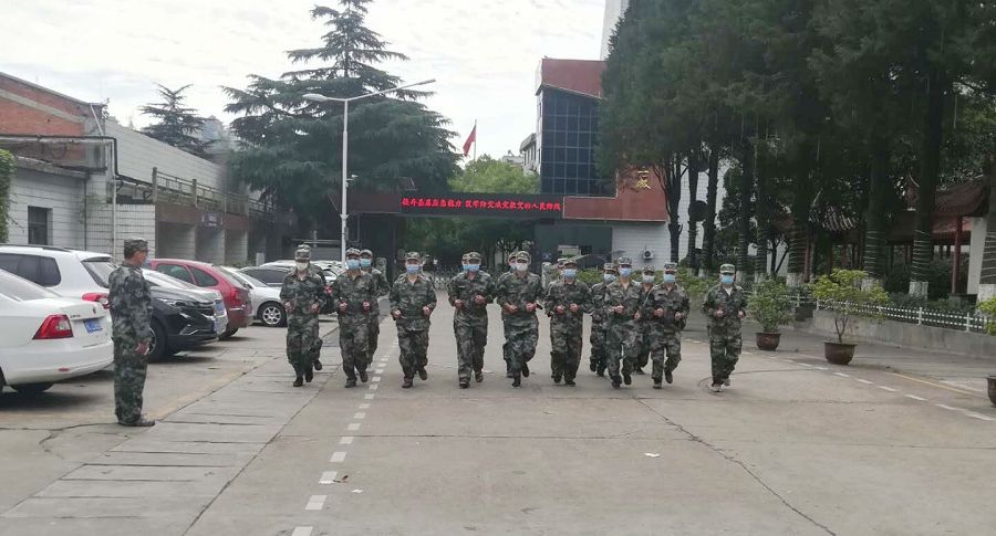 民兵點(diǎn)驗(yàn)(50廠).jpg 民兵點(diǎn)驗(yàn)(50廠).jpg